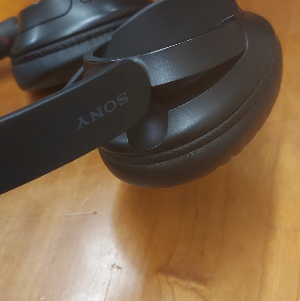 Sony Black Over-Ear Wireless Headphones